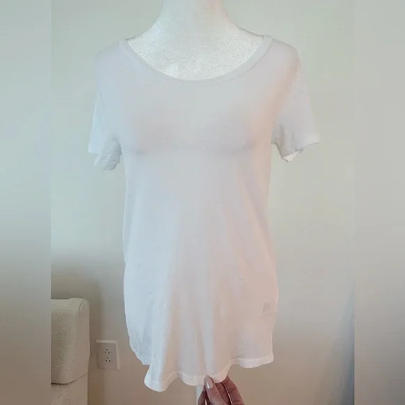 NWOT J.Crew Women’s Classic-Fit Crewneck Tissue T-Shirt | Small (US 2-4) - Picture 10 of 10